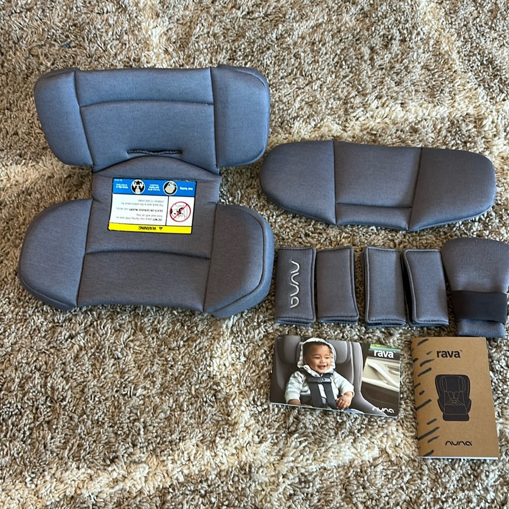 Nuna Rava Car Seat Accessories in Gray